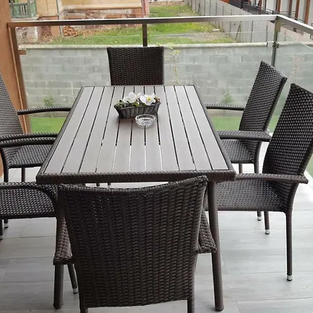 Apartment Beach & Center Wellness Apartman *
