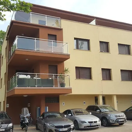 Apartment Beach & Center Wellness Apartman