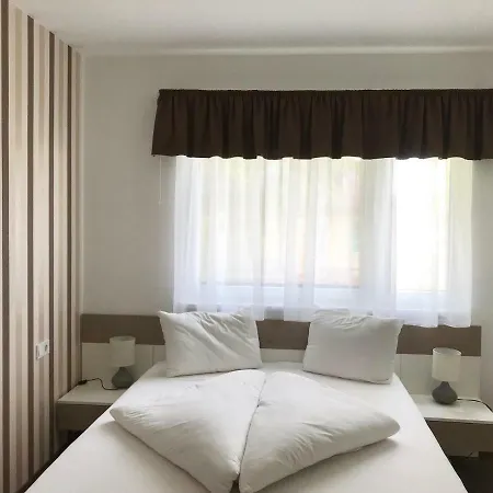 Beach & Center Wellness Apartman Siofok